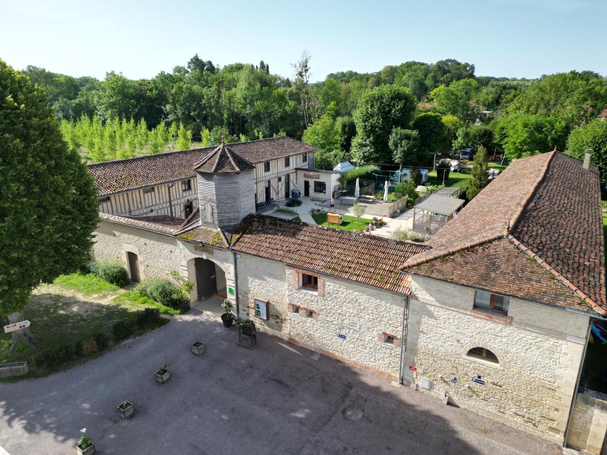 Bed and Breakfast Domaine Le Colombier Dienville Esterno foto